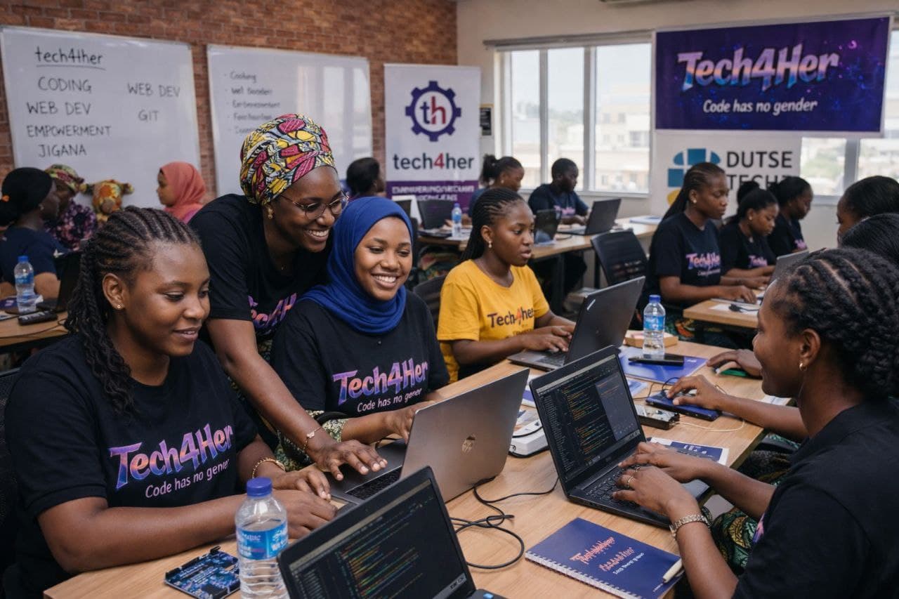 Tech4Her women coding together in the hub